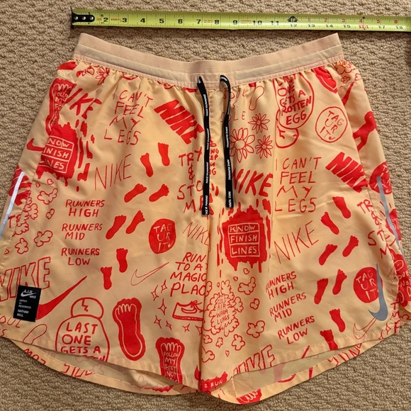 Nike Running Dri-FIT A.I.R. Nathan Bell graphic woven shorts in dusty orange - Picture 8 of 8